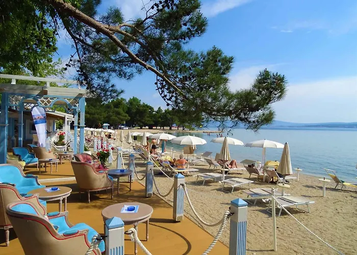 In 36023 * דראמליי