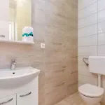 In 36023 * Dramalj