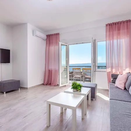 In 36023 Apartment *