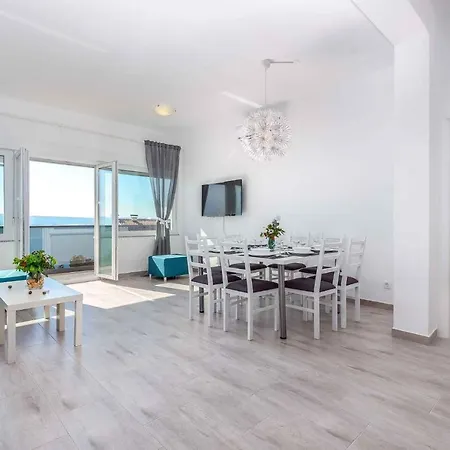 In 36023 Apartment