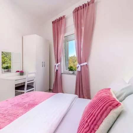 Apartment In 36023
