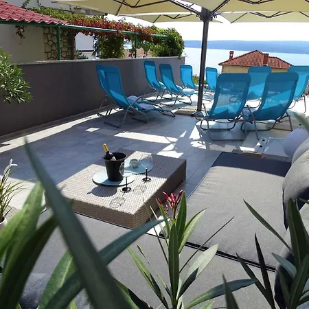 Apartman In 36023 *